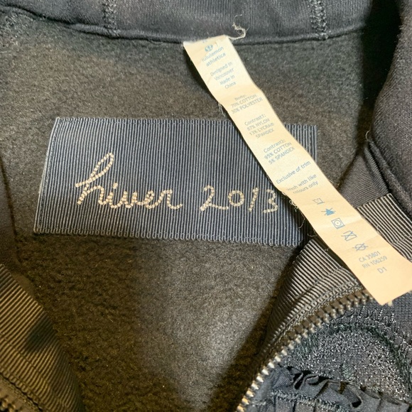 Lululemon hoodie - Picture 9 of 12